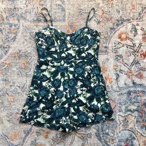 🆕 NWT LOFT Bustier Floral Romper
